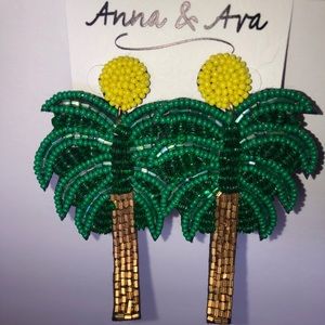 New exotic 🌴 earrings- pierced- a statement piece